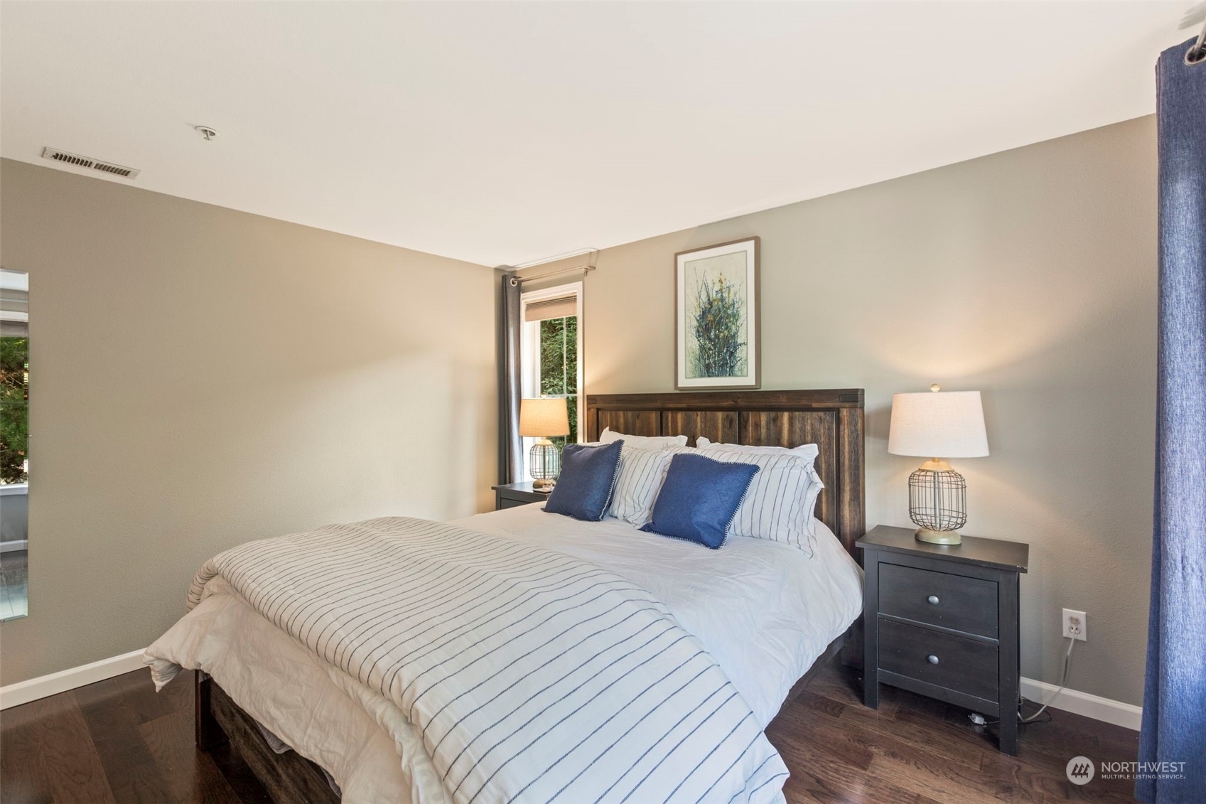 2106 Newport Way NW Unit: 9-4