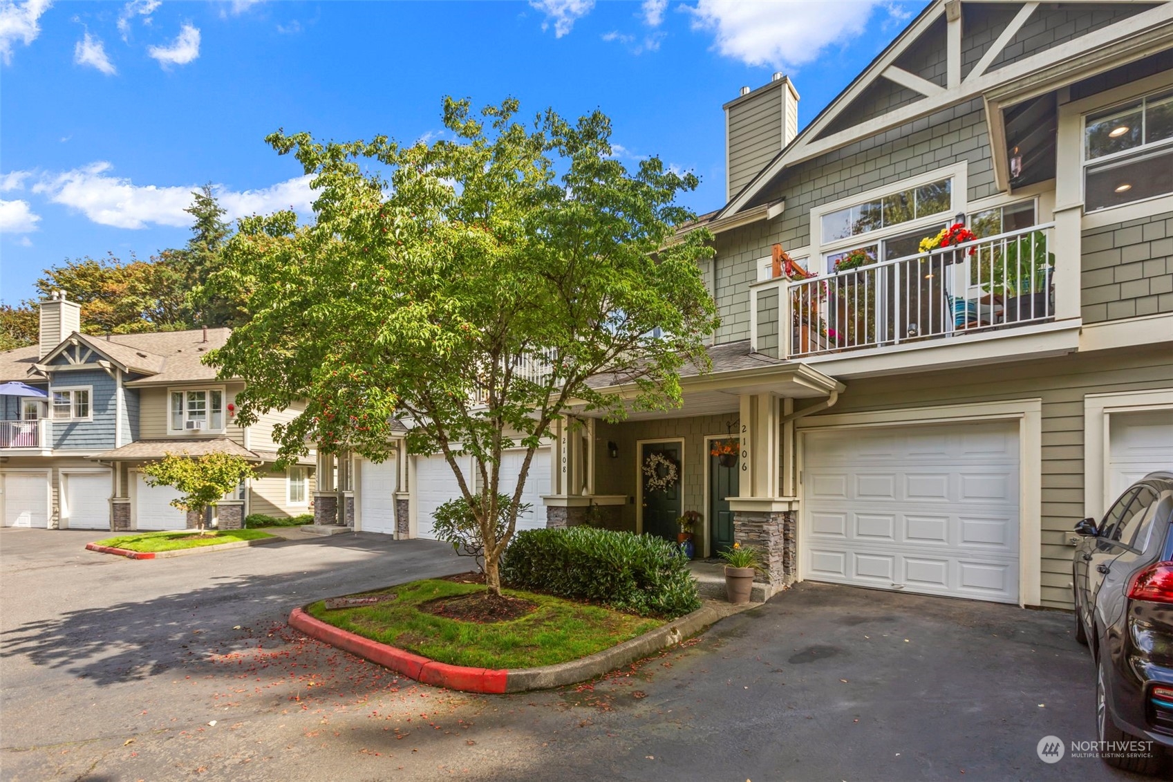 2106 Newport Way NW Unit: 9-4