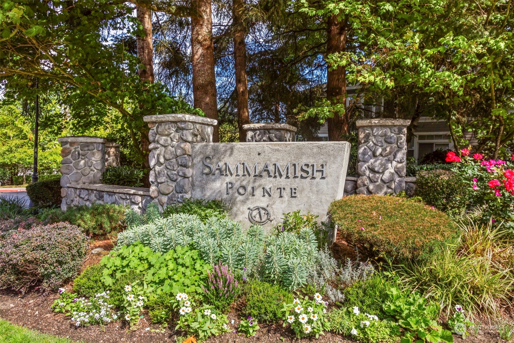 2106 Newport Way NW Unit: 9-4