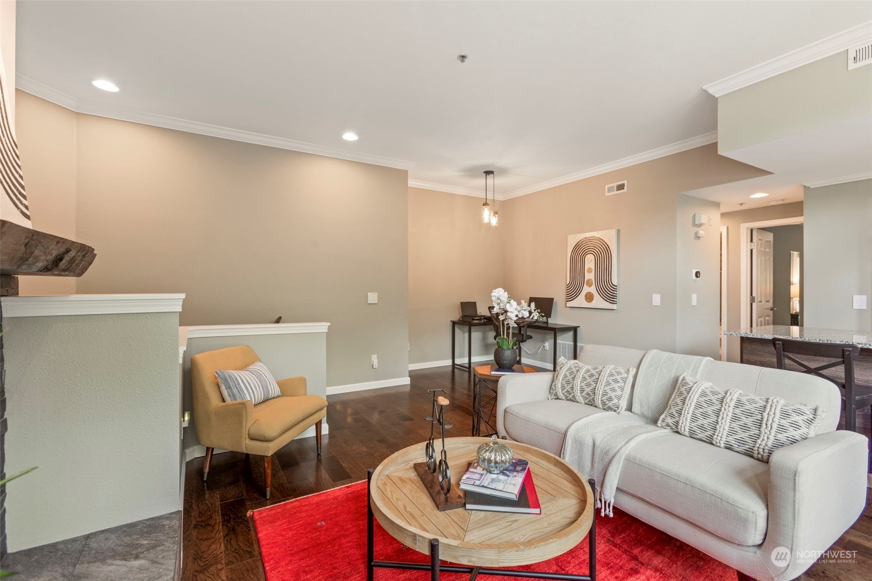 2106 Newport Way NW Unit: 9-4