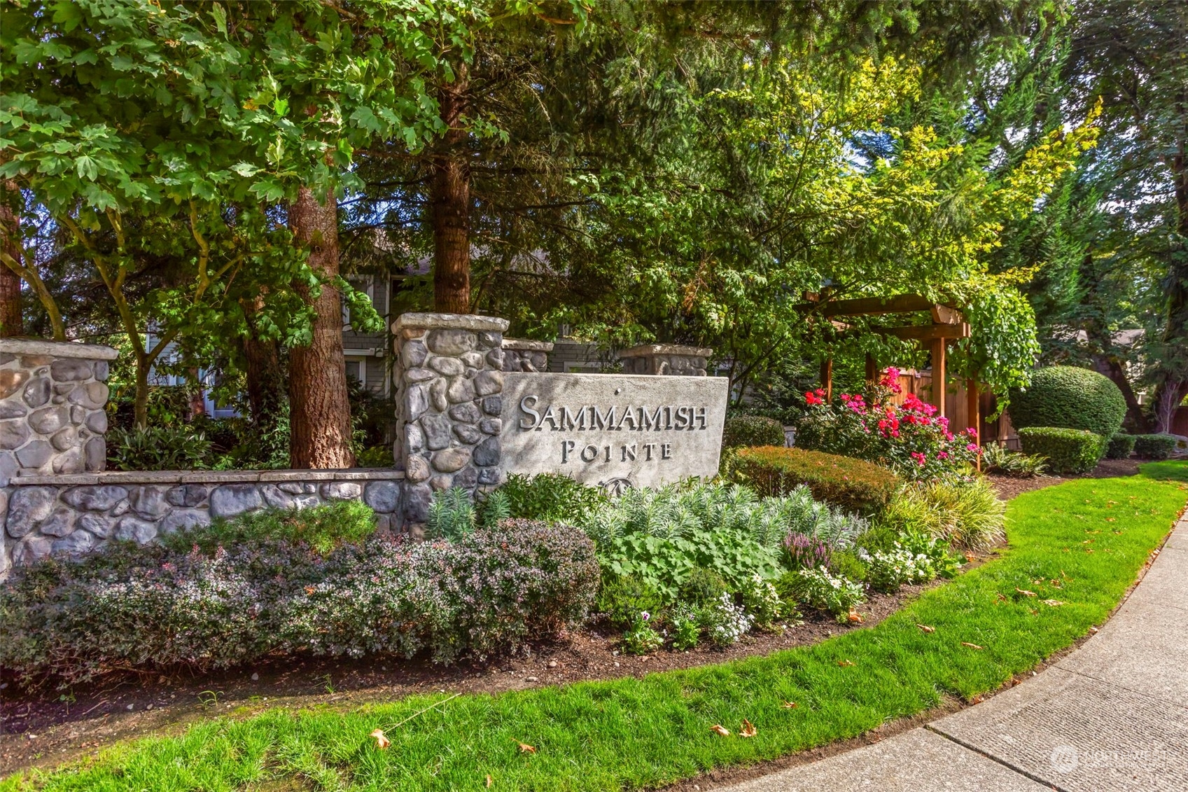 2106 Newport Way NW Unit: 9-4