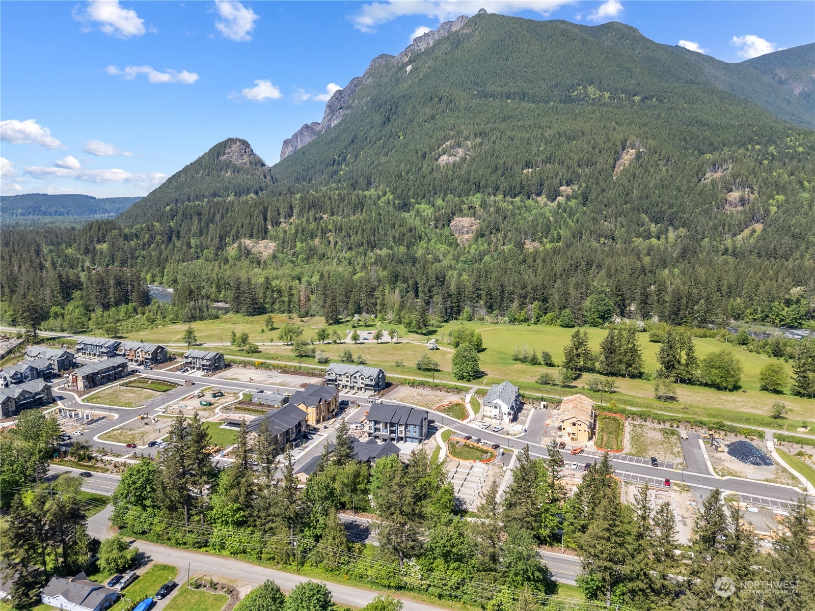 1230 Confluence Way SE Unit: 101