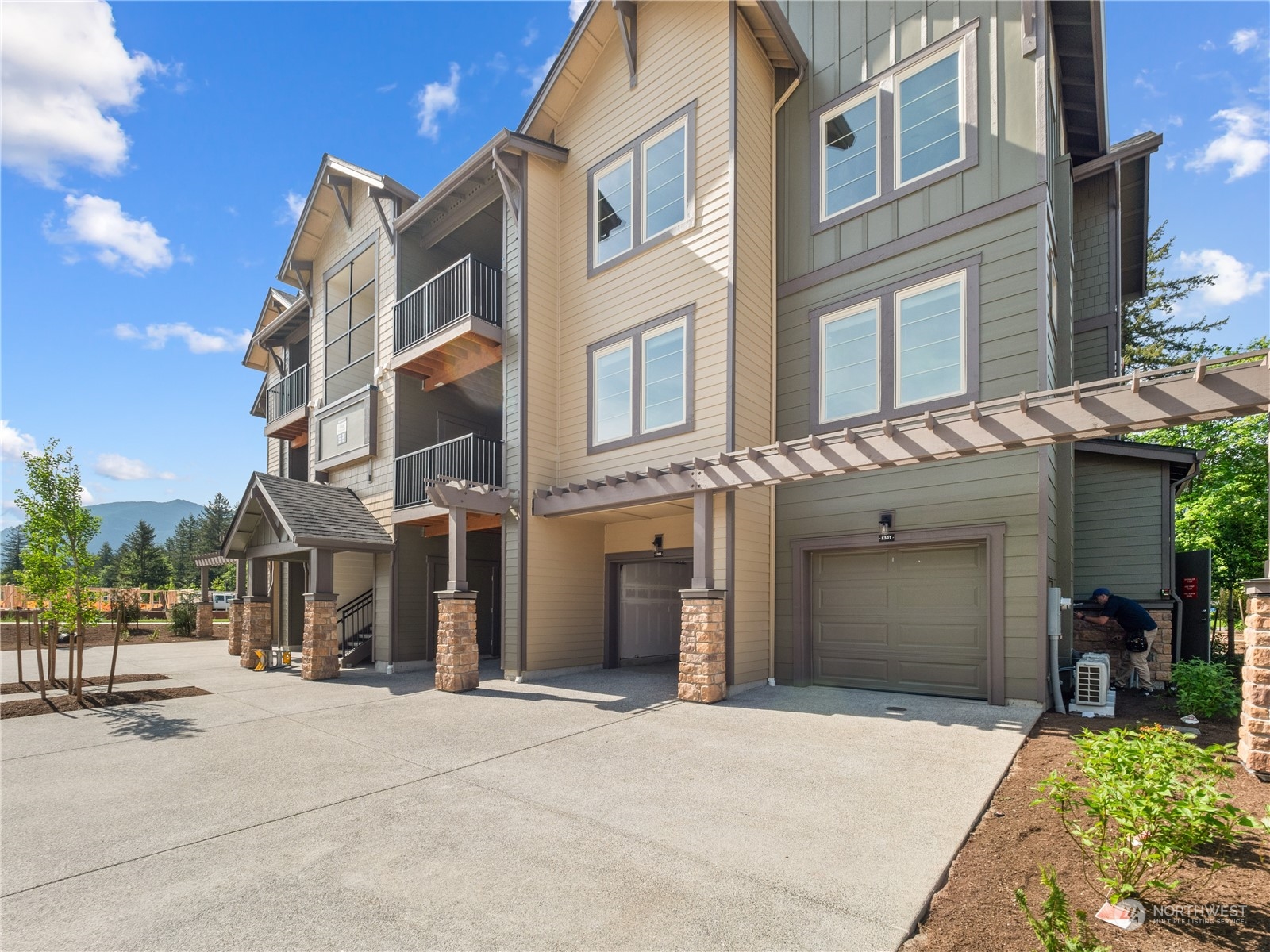 1230 Confluence Way SE Unit: 101