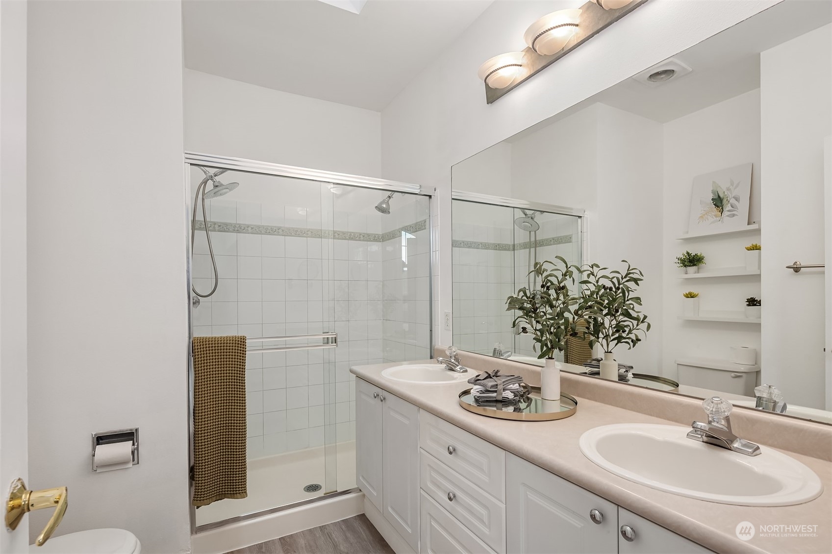 16125 Juanita Woodinville Way NE Unit: 1715