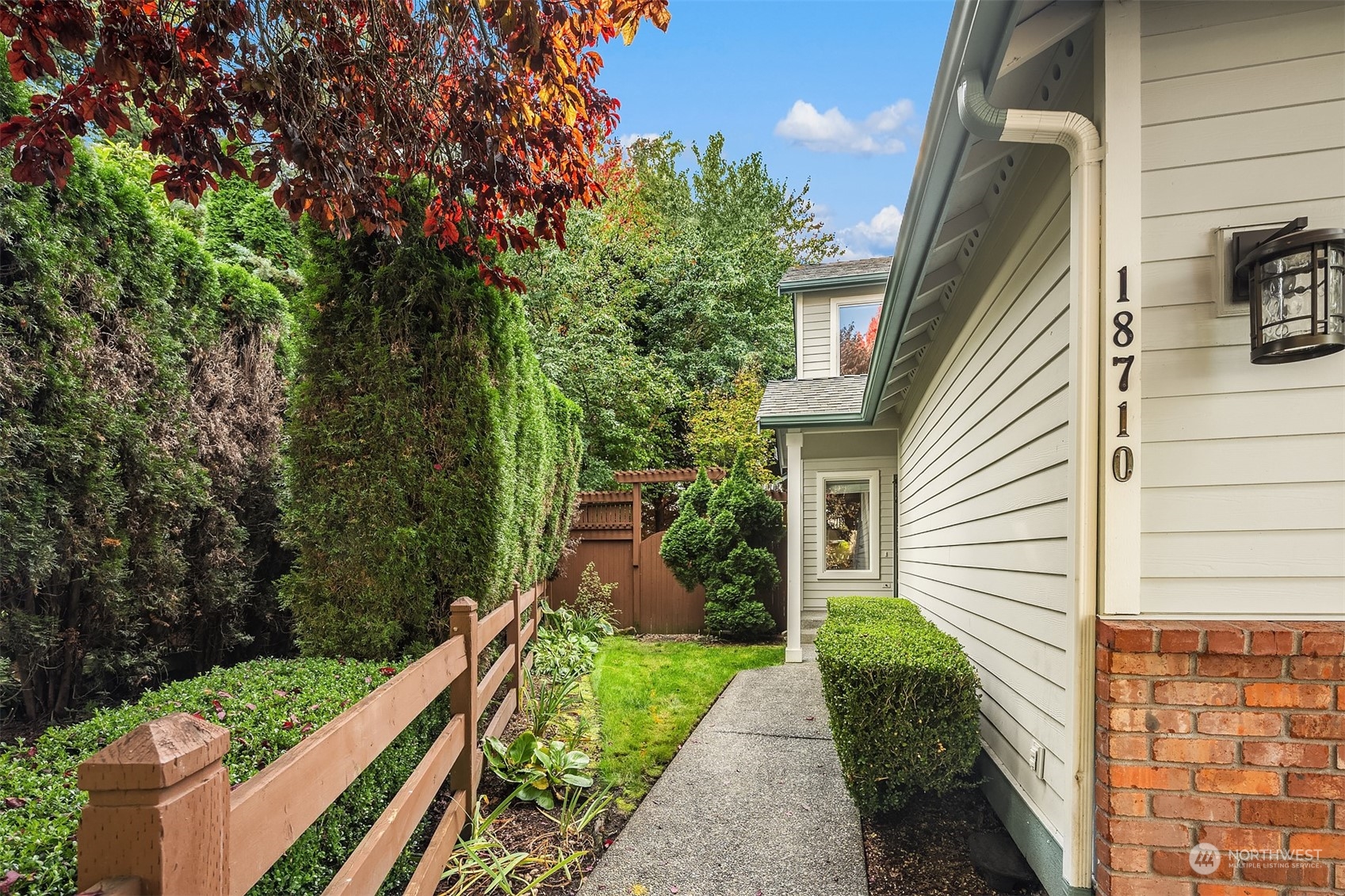 18710 20th Avenue SE