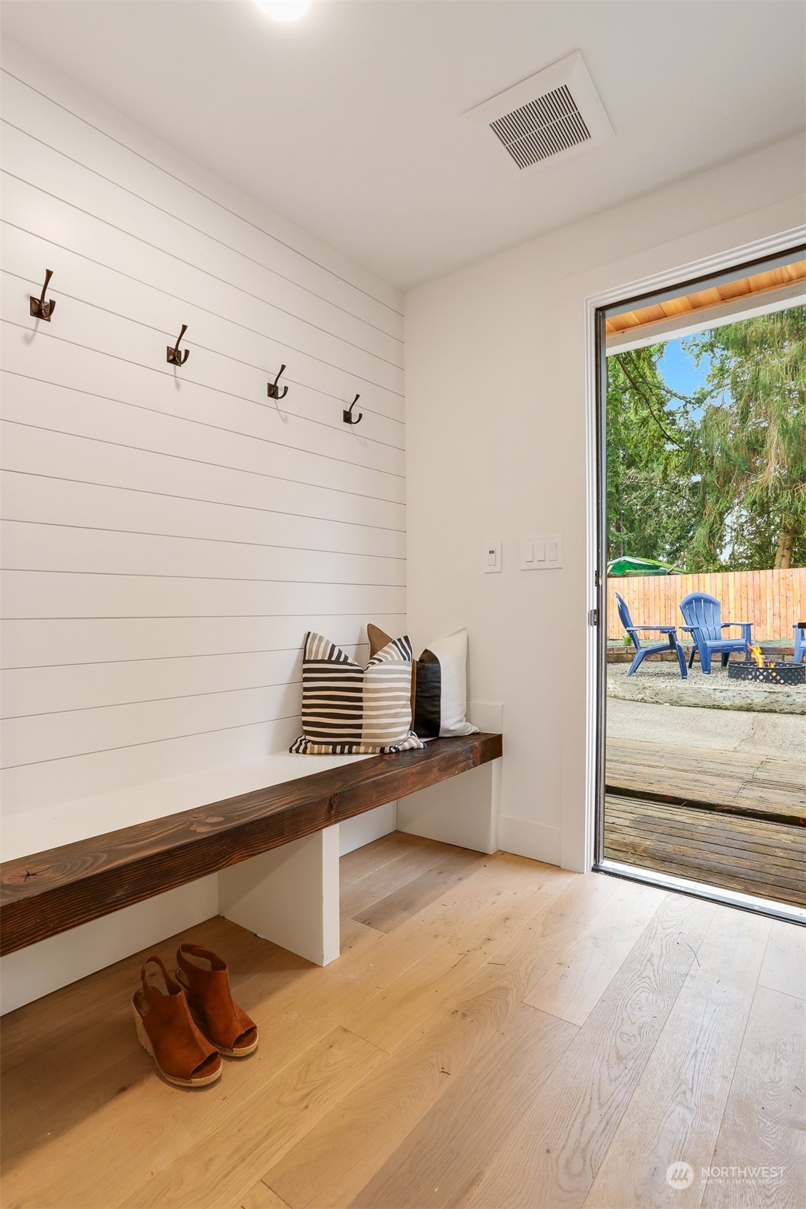 11035 17th Avenue NE