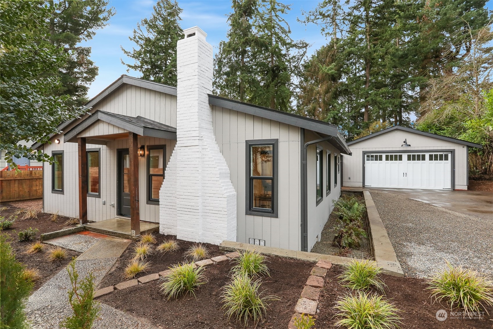 11035 17th Avenue NE