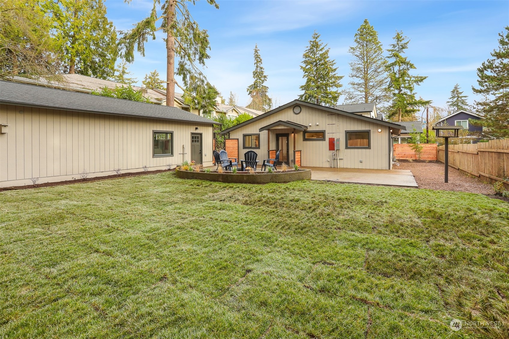 11035 17th Avenue NE