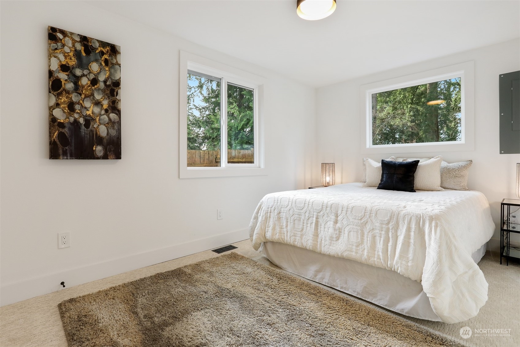 11035 17th Avenue NE