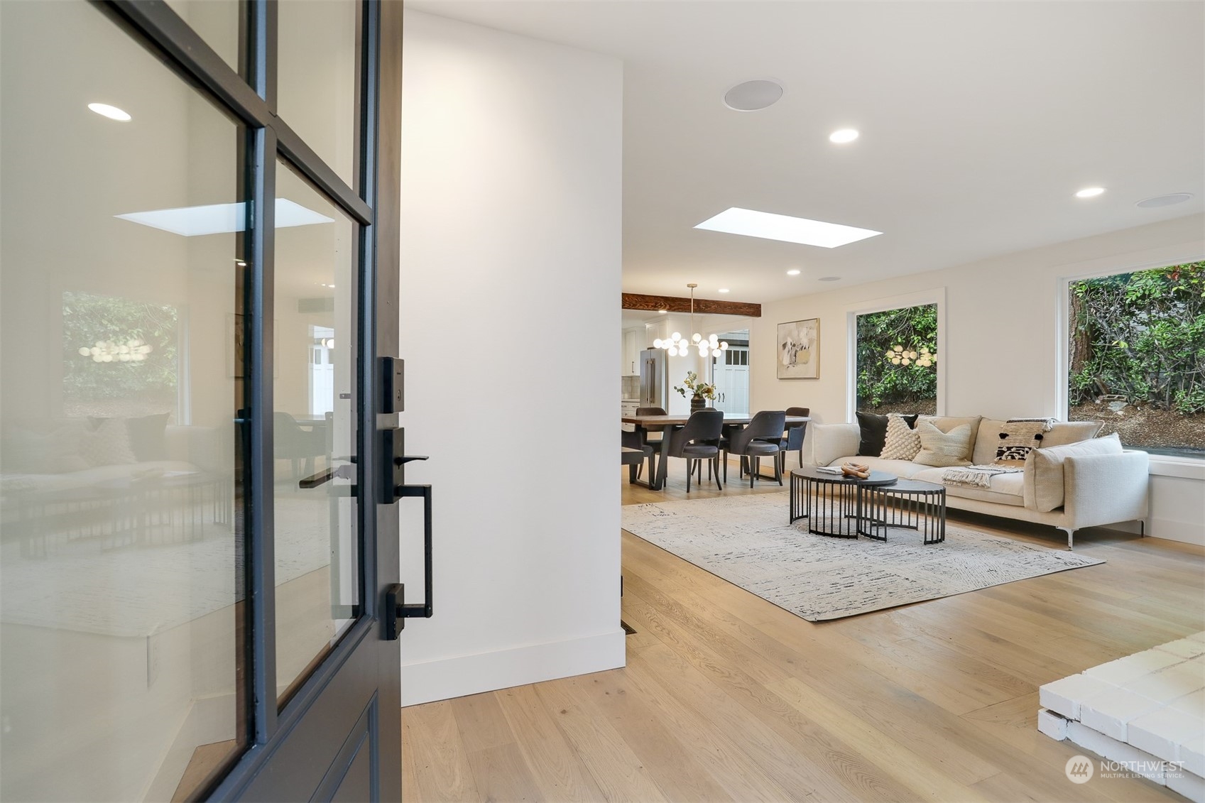 11035 17th Avenue NE