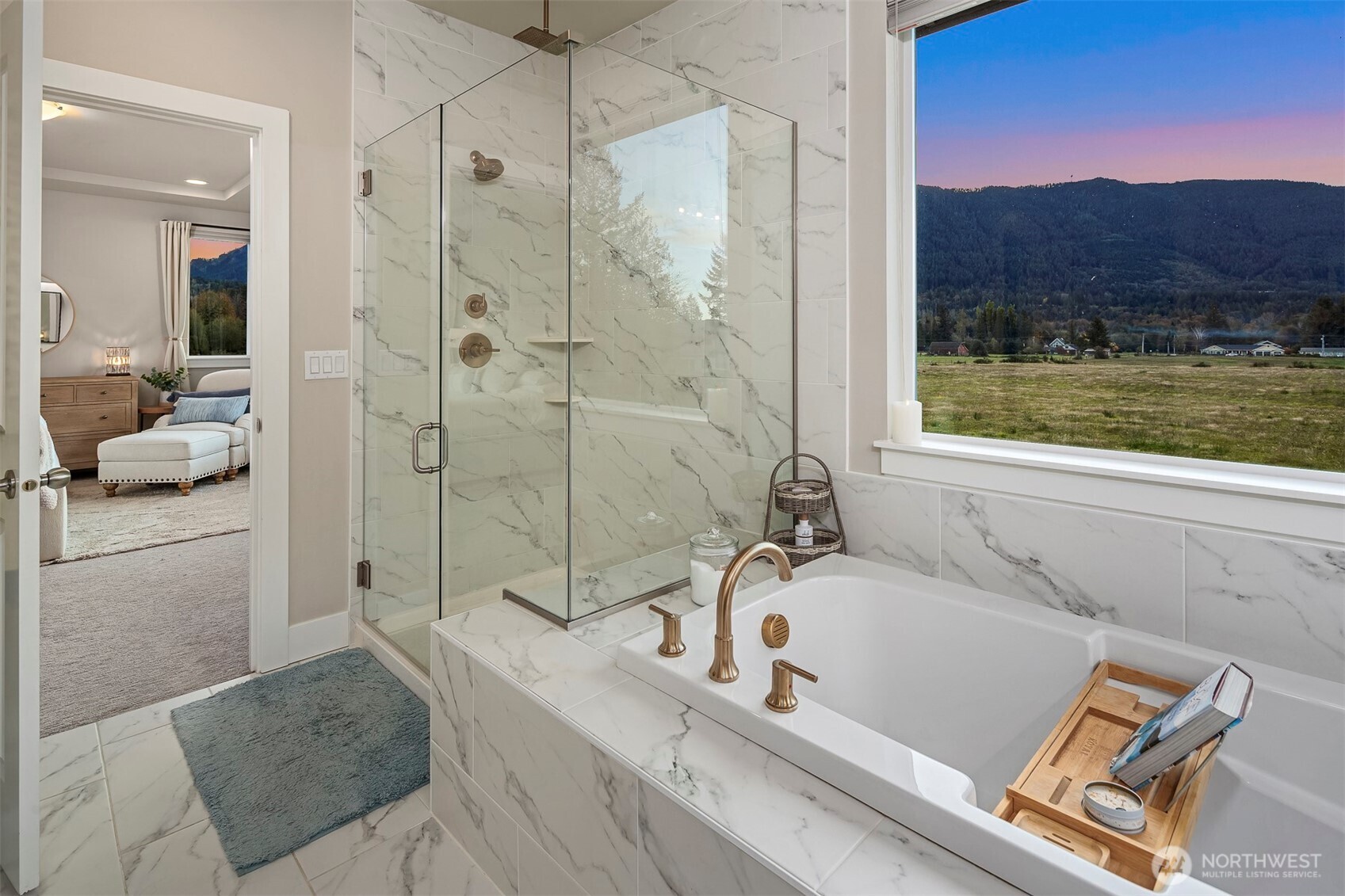 1499 Glacier Avenue SE