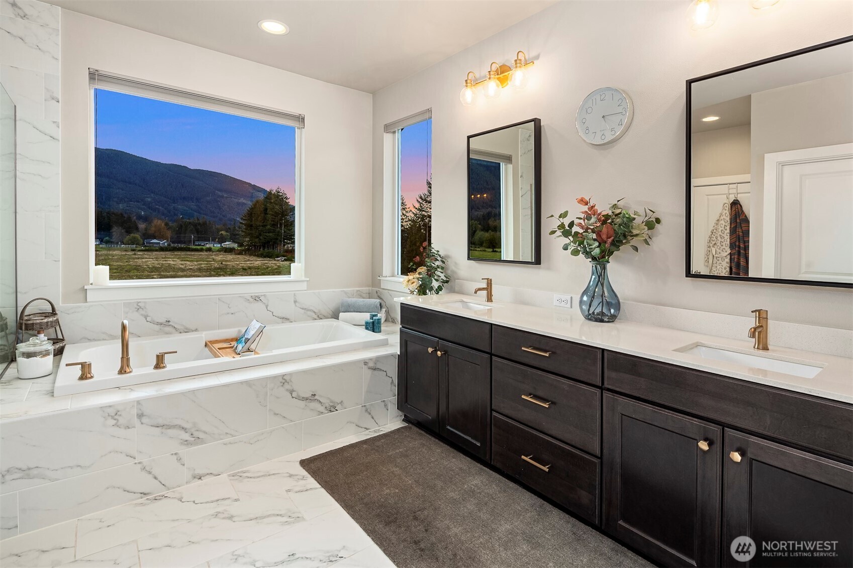 1499 Glacier Avenue SE