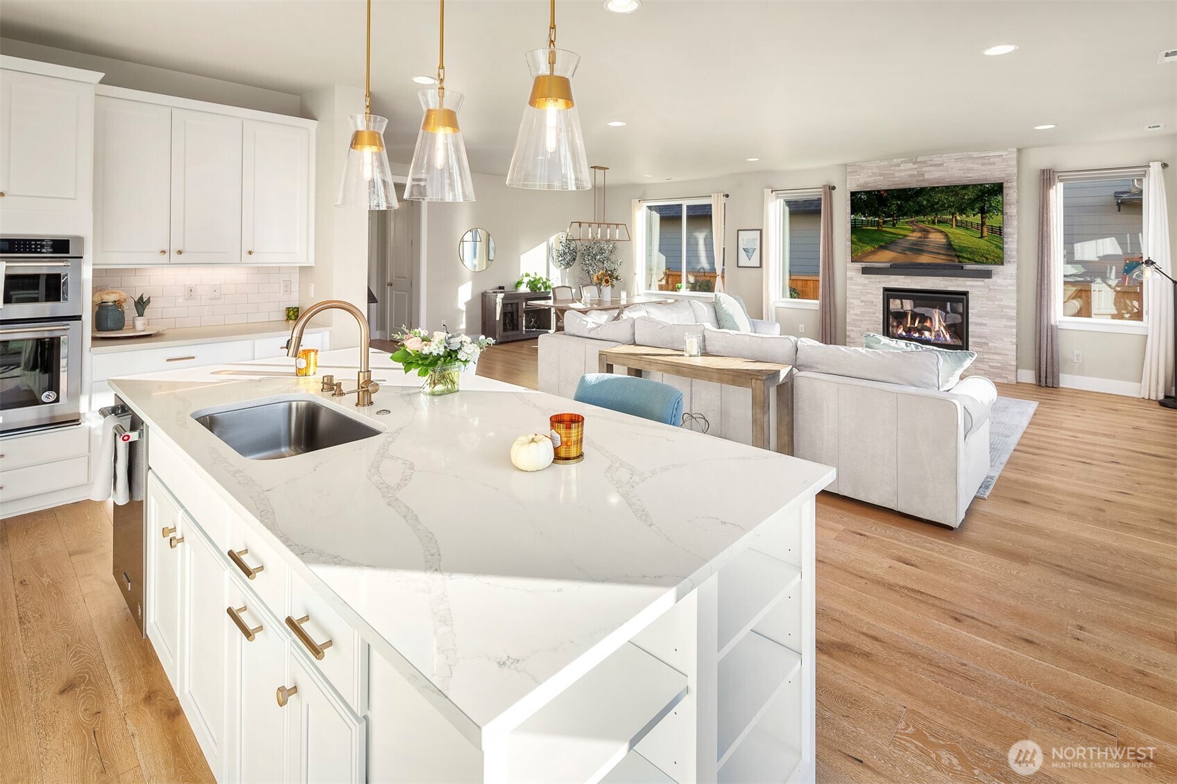 1499 Glacier Avenue SE