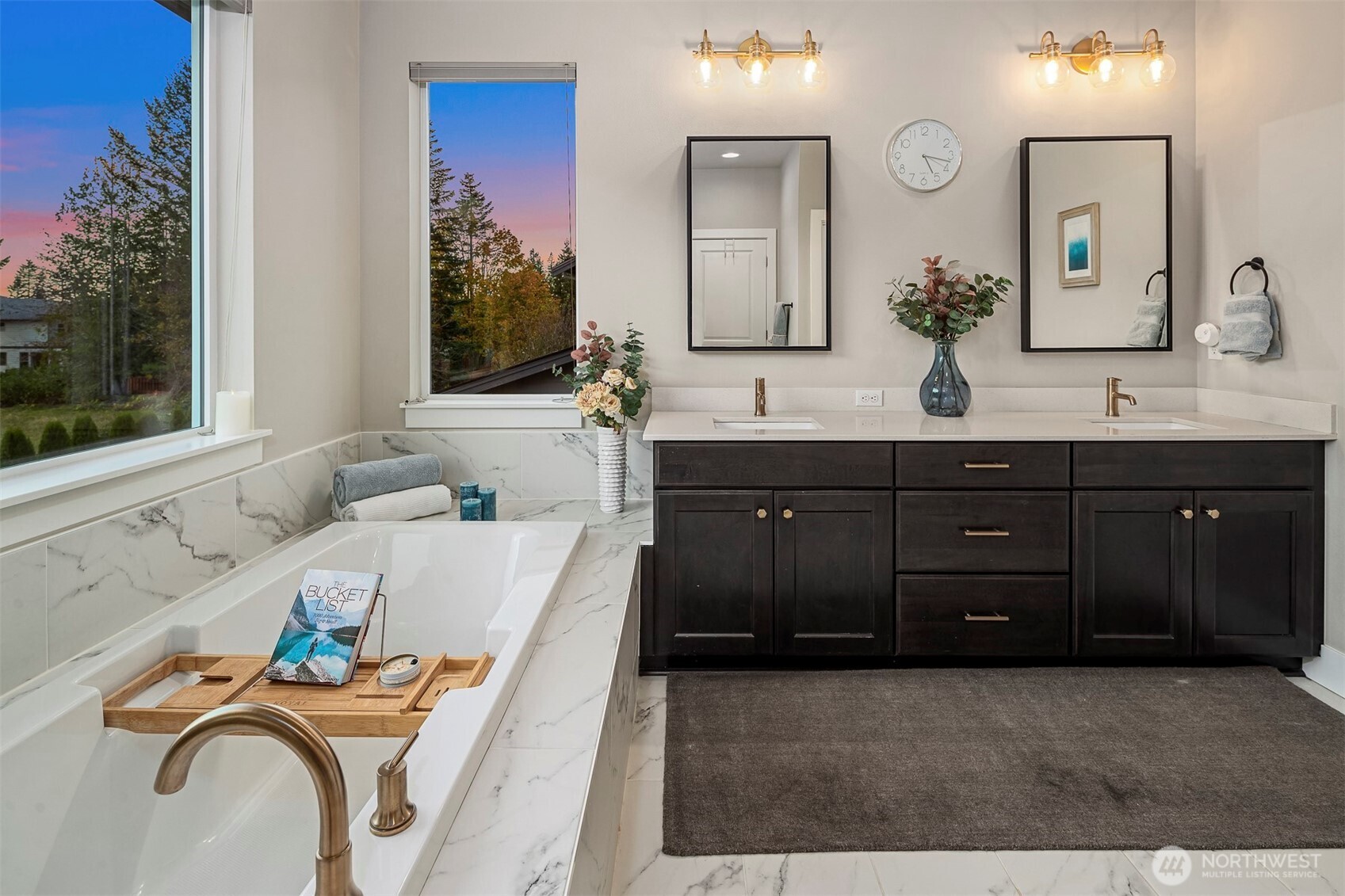 1499 Glacier Avenue SE