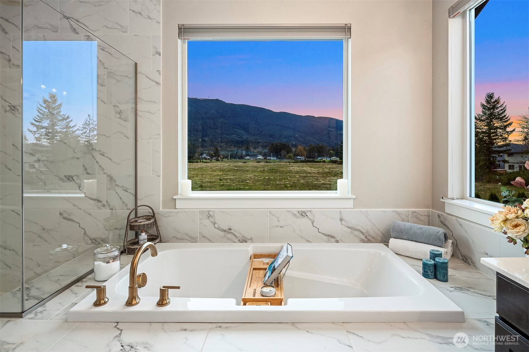 1499 Glacier Avenue SE