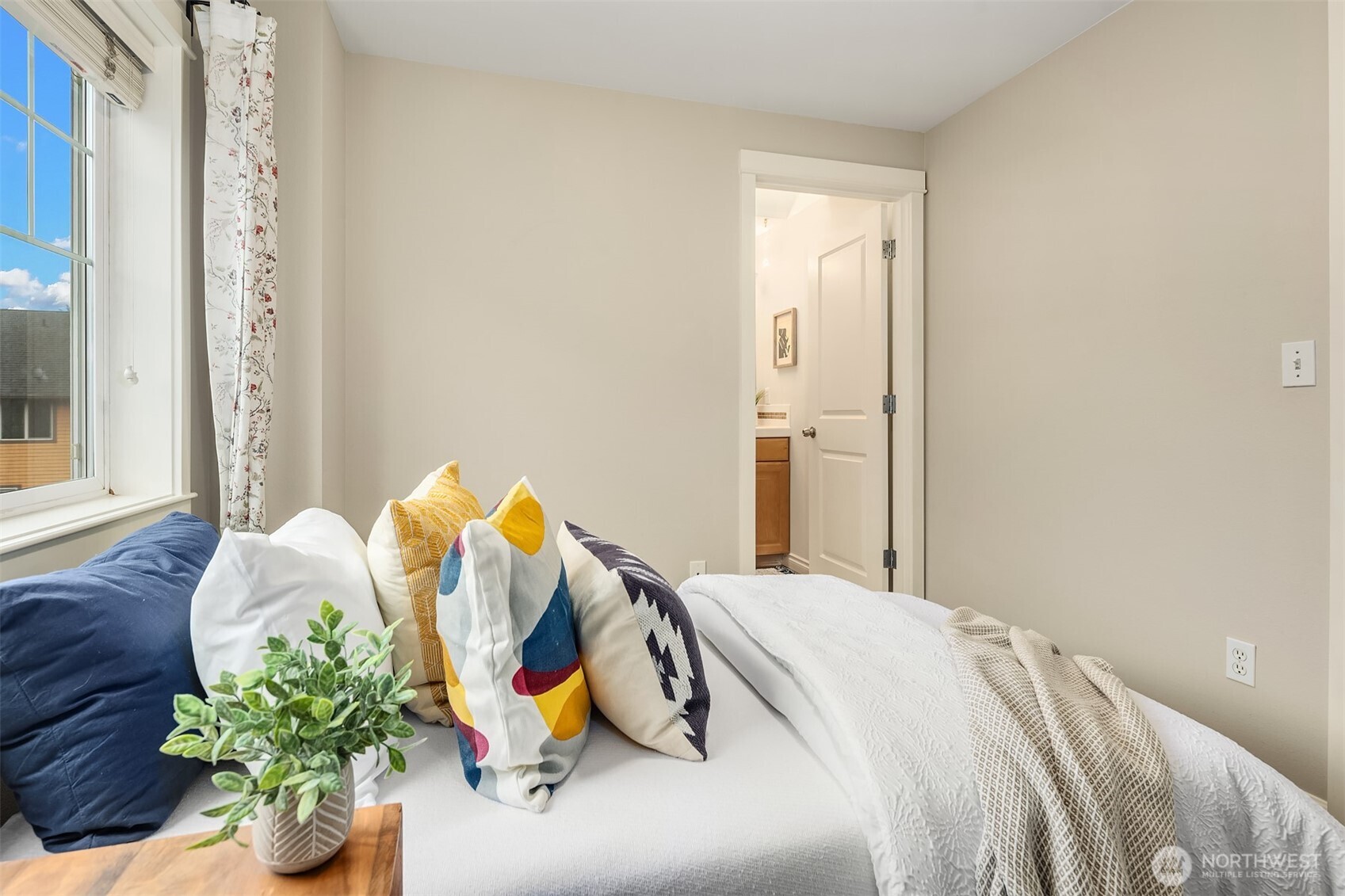 7406 Latona Avenue NE Unit: C