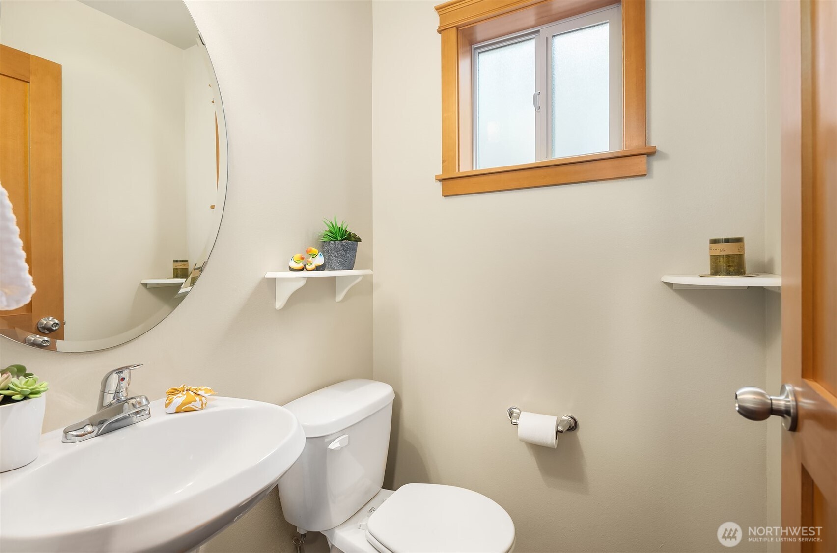 7413 4th Avenue NE Unit: B