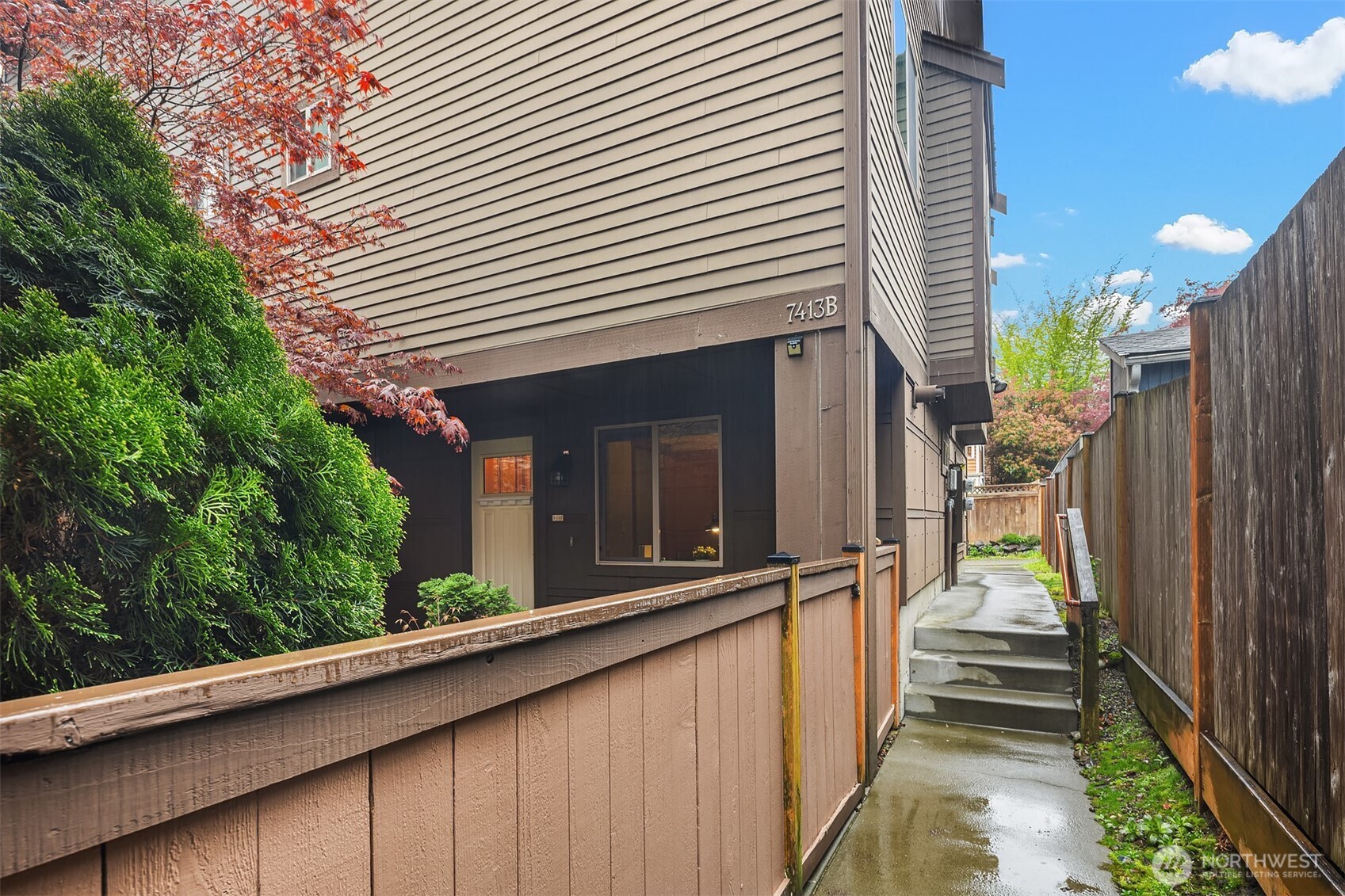 7413 4th Avenue NE Unit: B