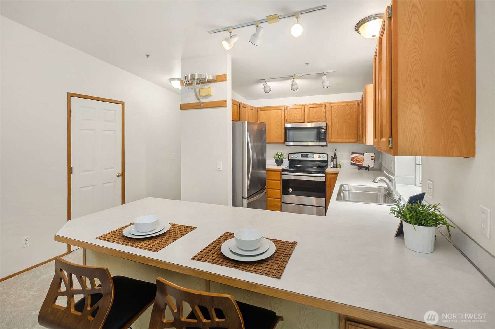 12315 NE 97th Street Unit: G