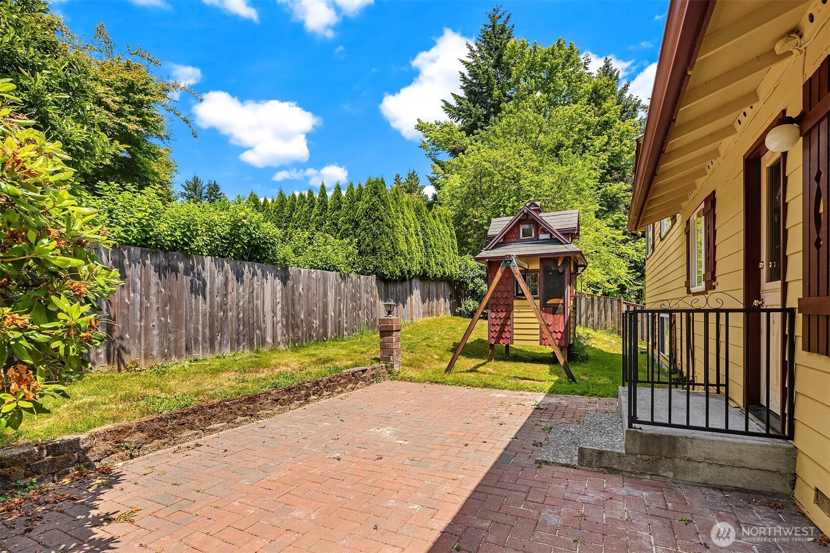 10704 NE 200th Place