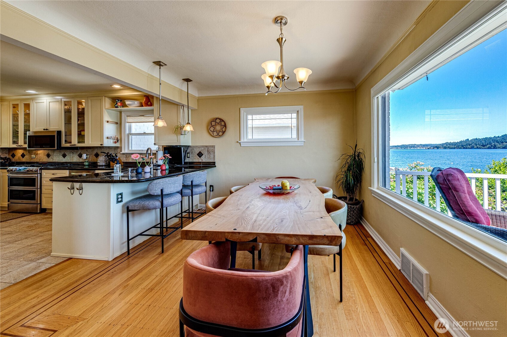 11754 Riviera Place NE