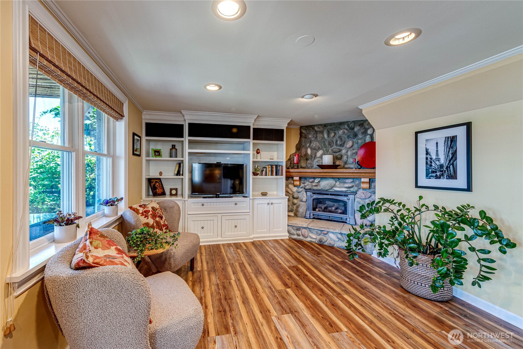 11754 Riviera Place NE