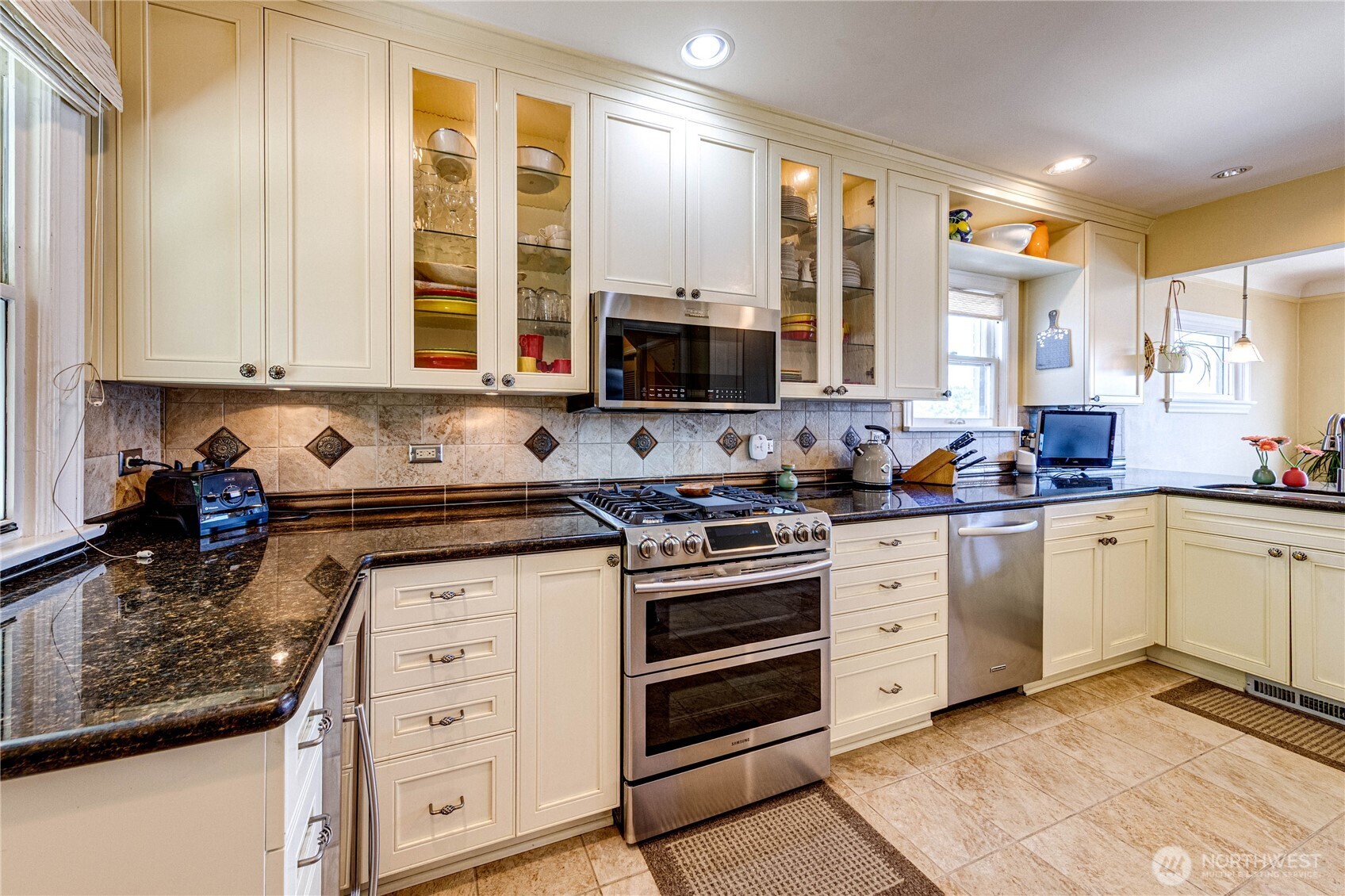 11754 Riviera Place NE