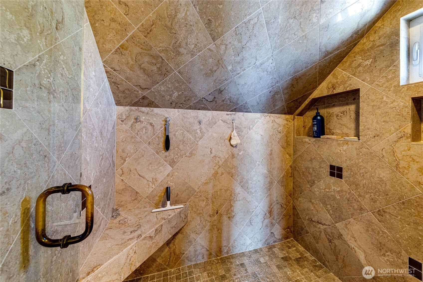 11754 Riviera Place NE