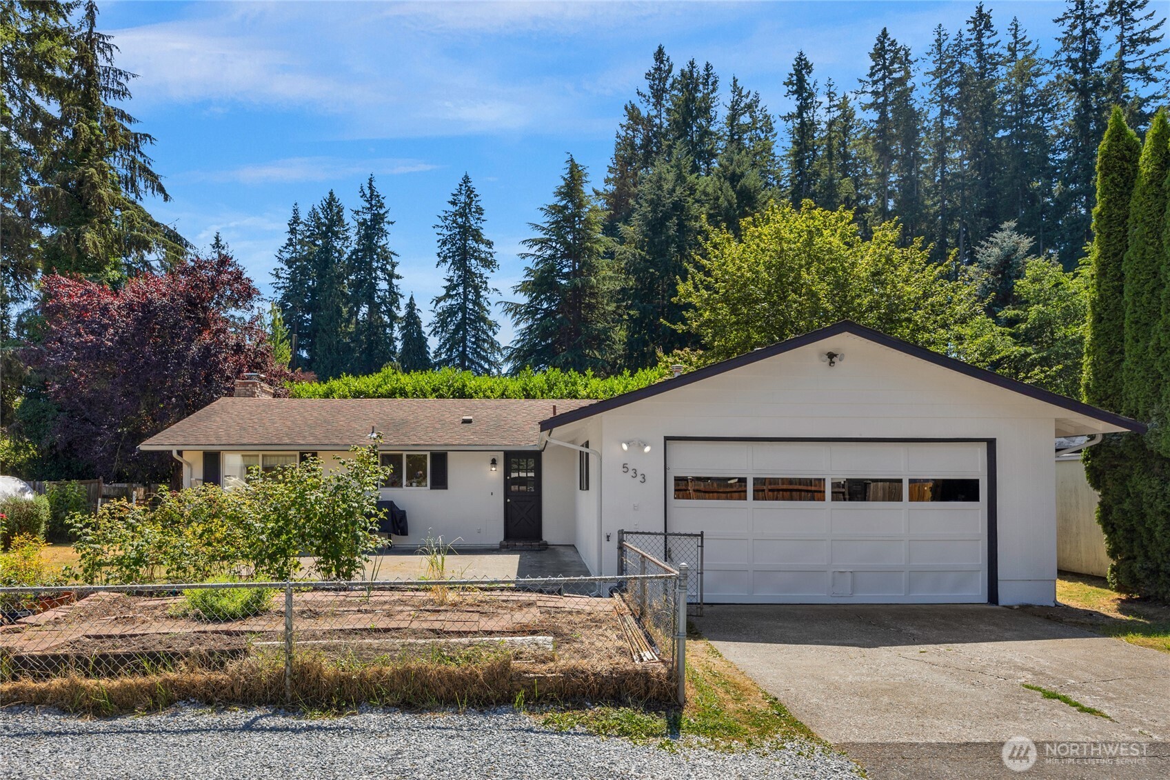 533 E Division Street