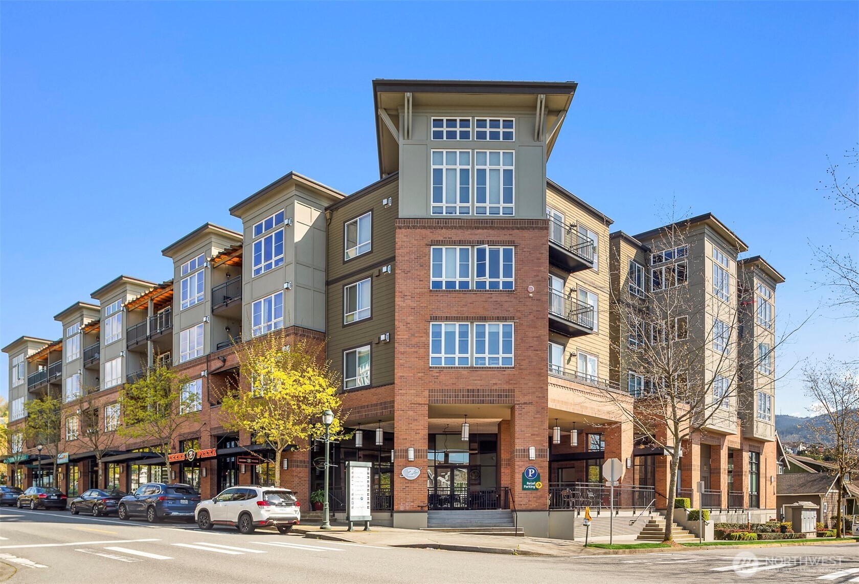 1840 25th Avenue NE Unit: 201