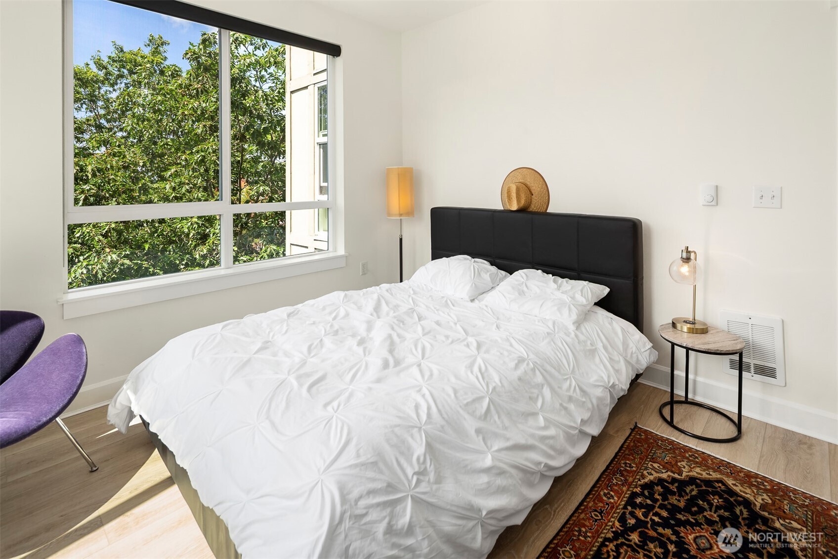 1840 25th Avenue NE Unit: 201