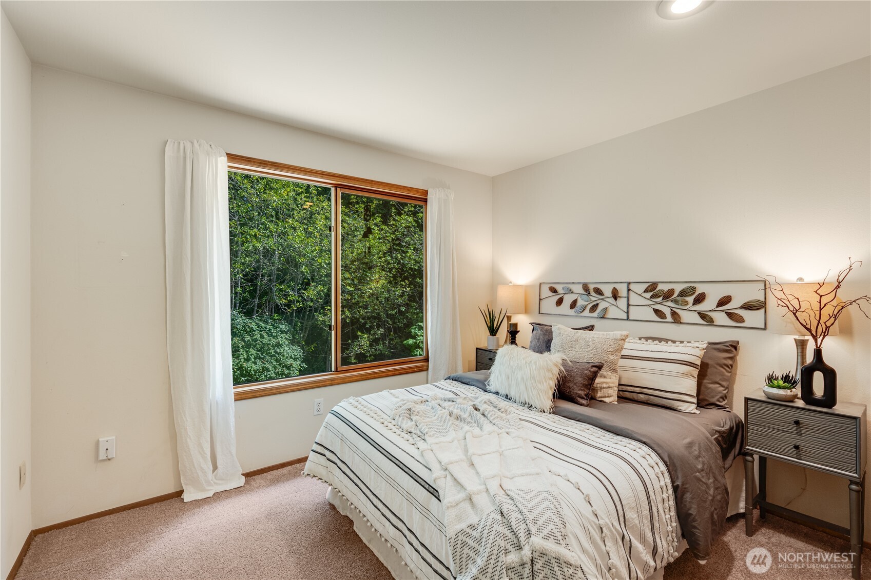 3708 260th Avenue SE