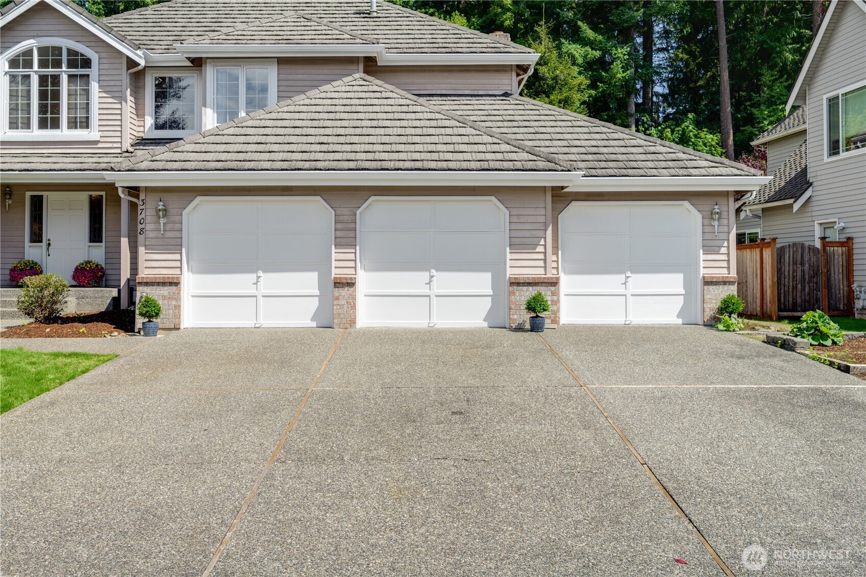 3708 260th Avenue SE