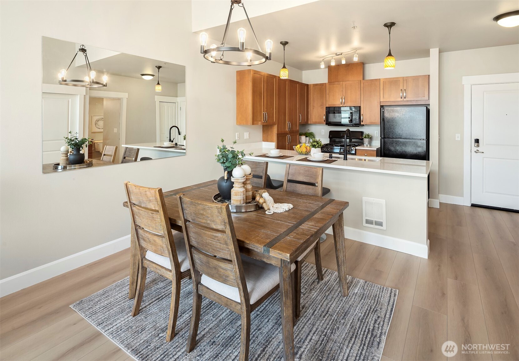 1840 25th Avenue NE Unit: 412