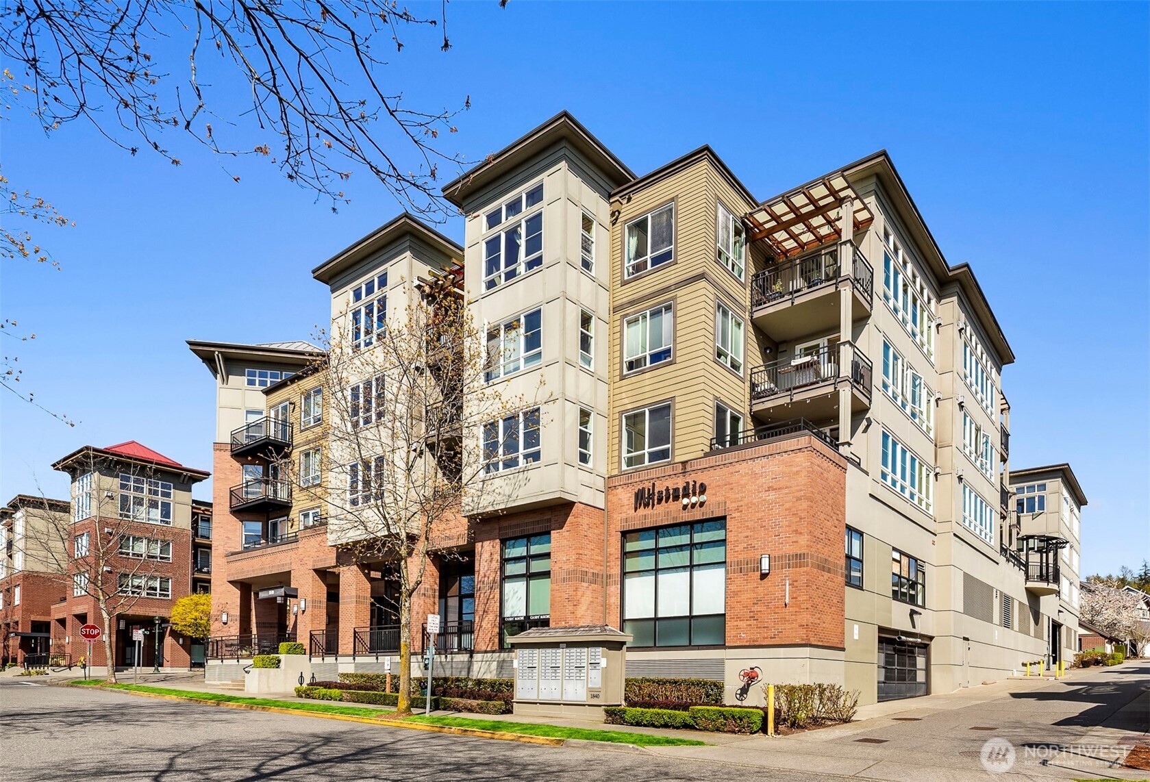 1840 25th Avenue NE Unit: 412