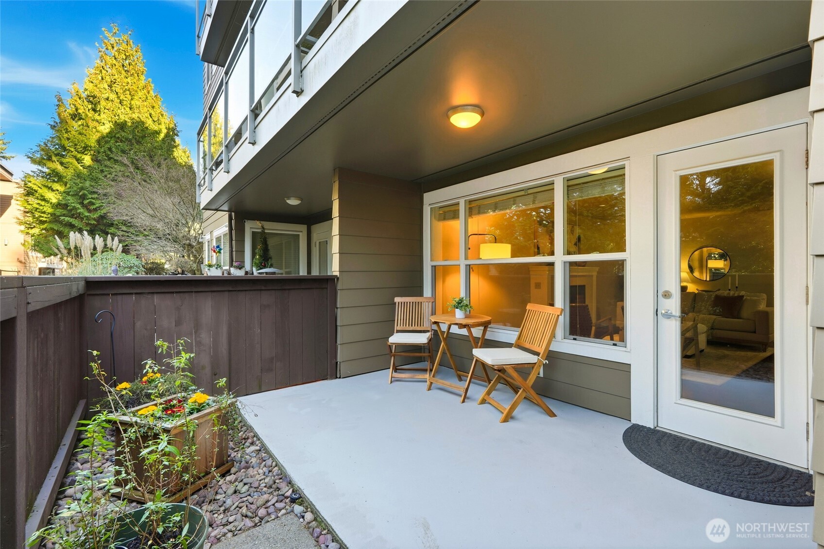22910 90th Avenue W Unit: D105