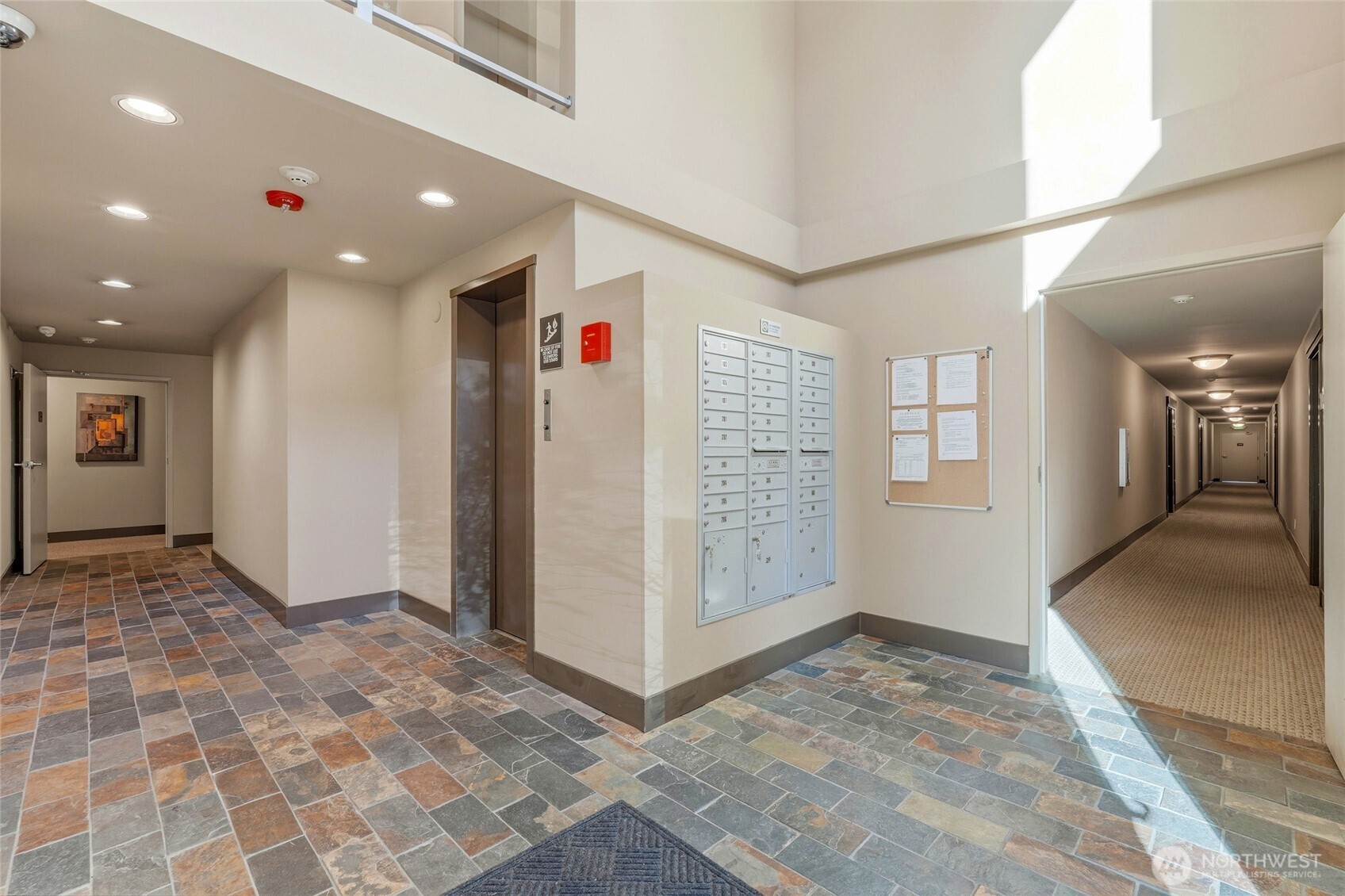 22910 90th Avenue W Unit: D105