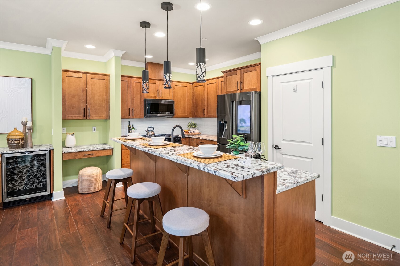 900 228th Avenue NE Unit: 15C