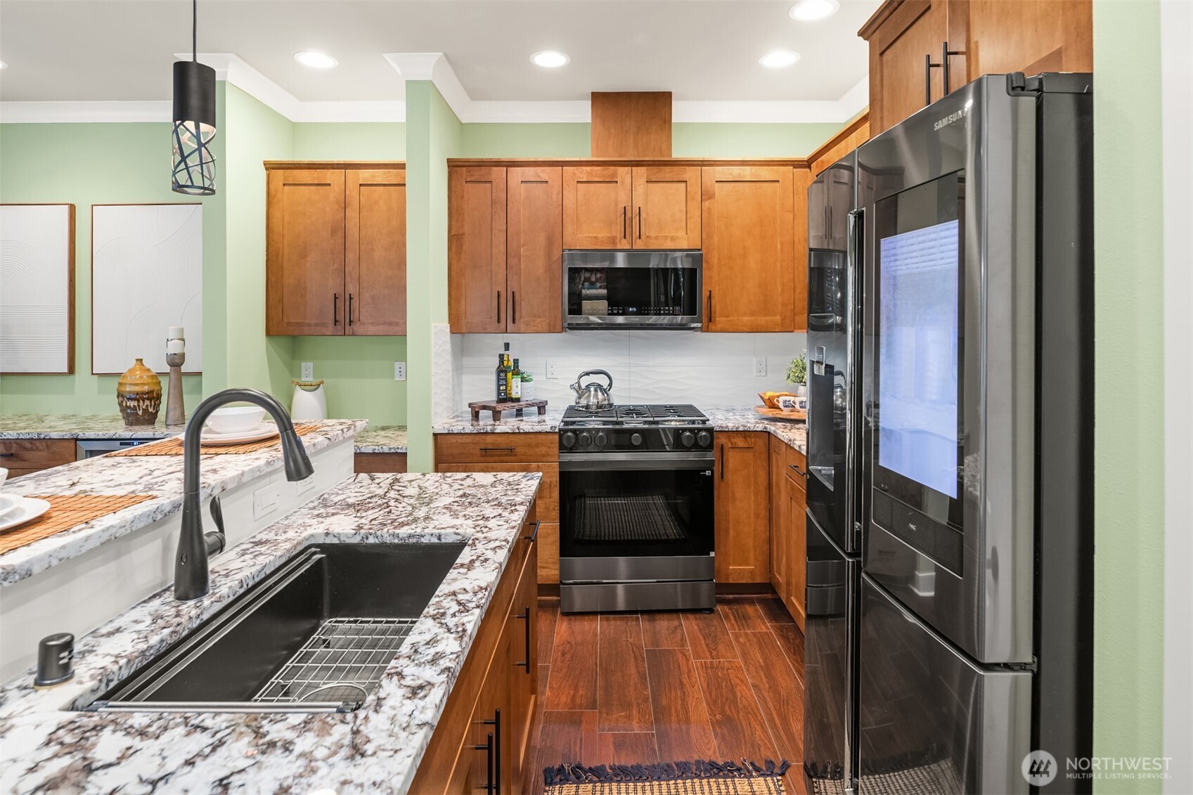 900 228th Avenue NE Unit: 15C