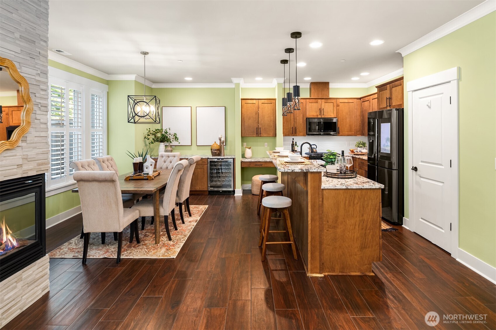 900 228th Avenue NE Unit: 15C