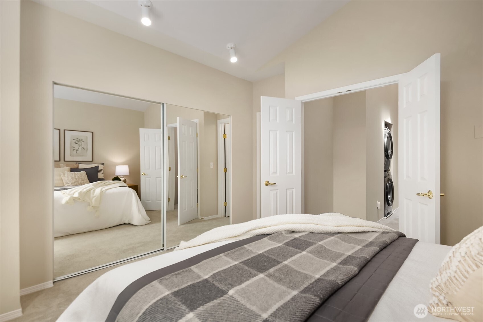 16125 Juanita Woodinville Way NE Unit: 1712