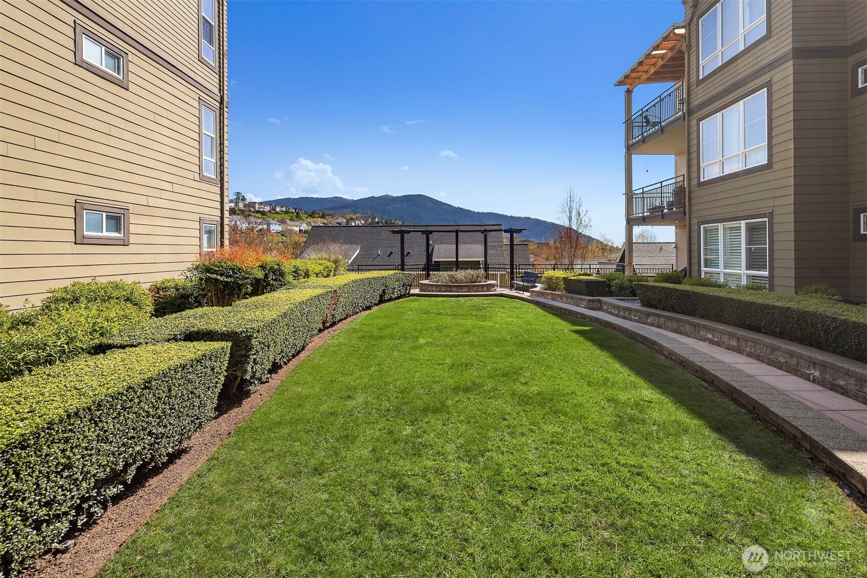 1840 25th Avenue NE Unit: 307