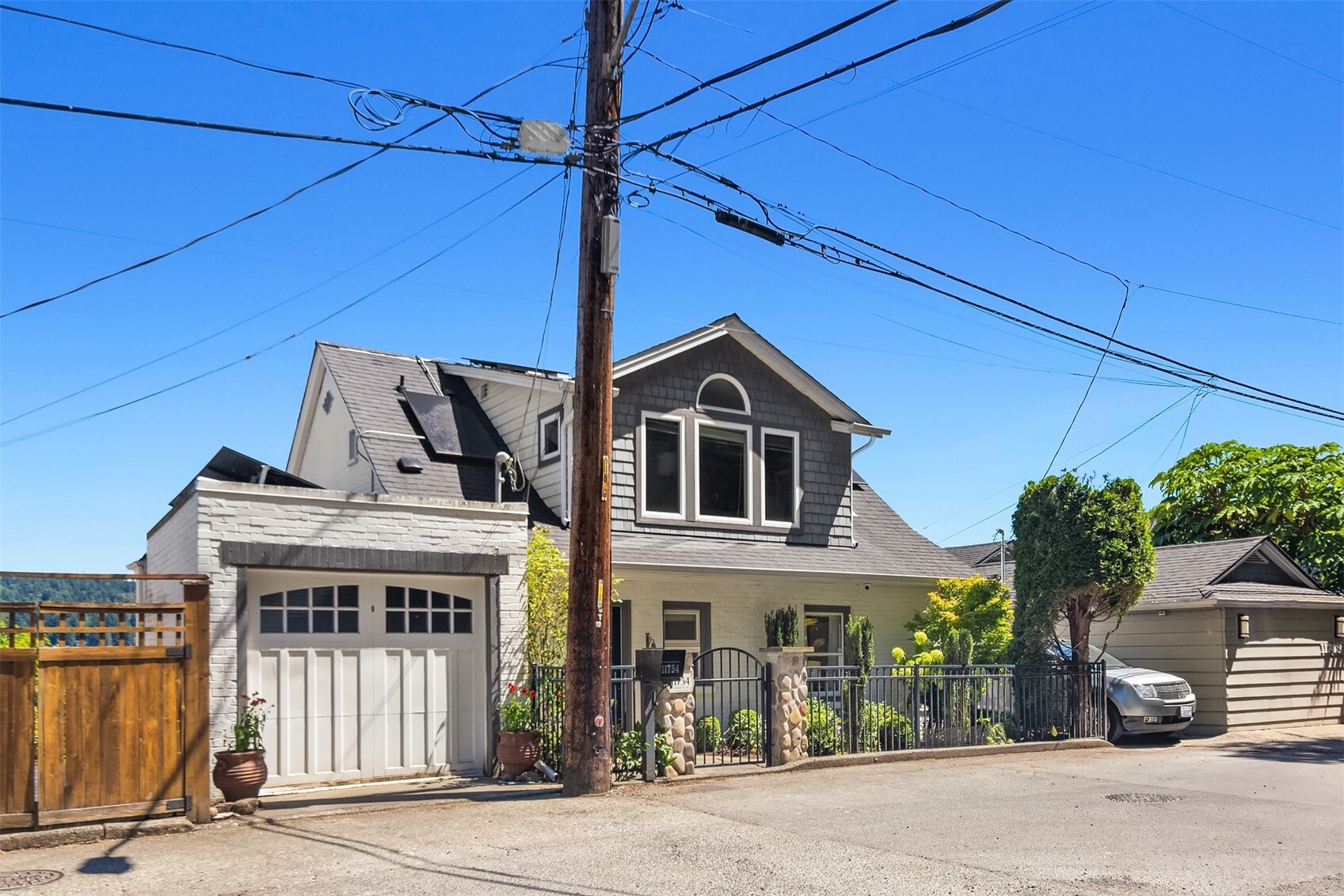 11754 Riviera Place NE Seattle Wa Us 98125 Nwm2581955