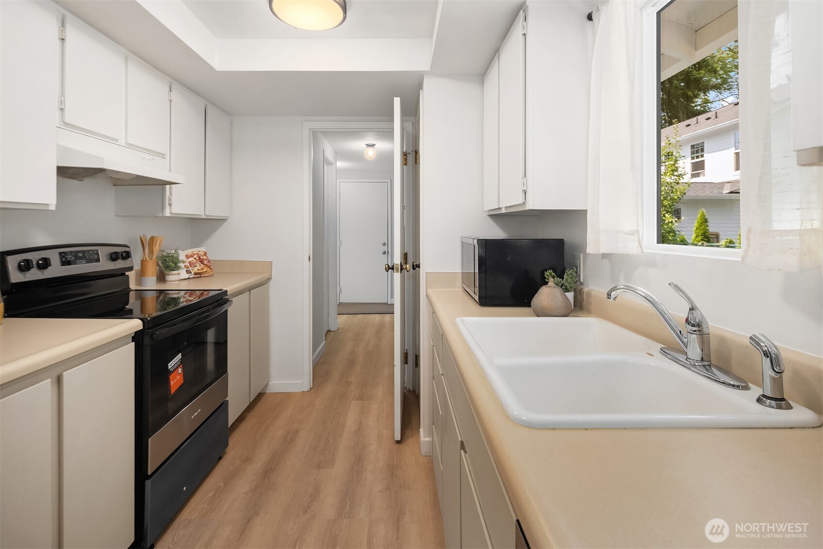 8012 NE 128th Street