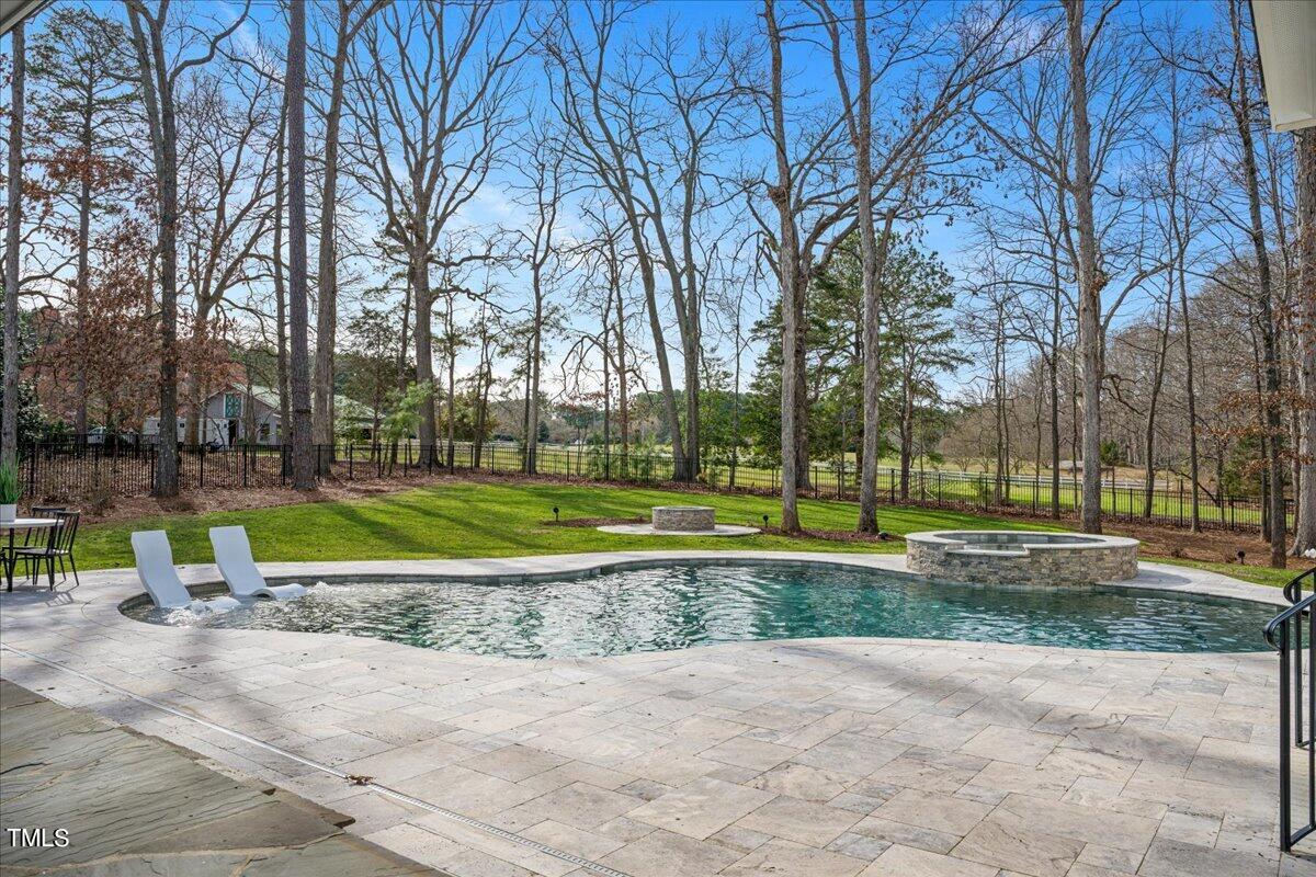 5224 Parker Manor Court