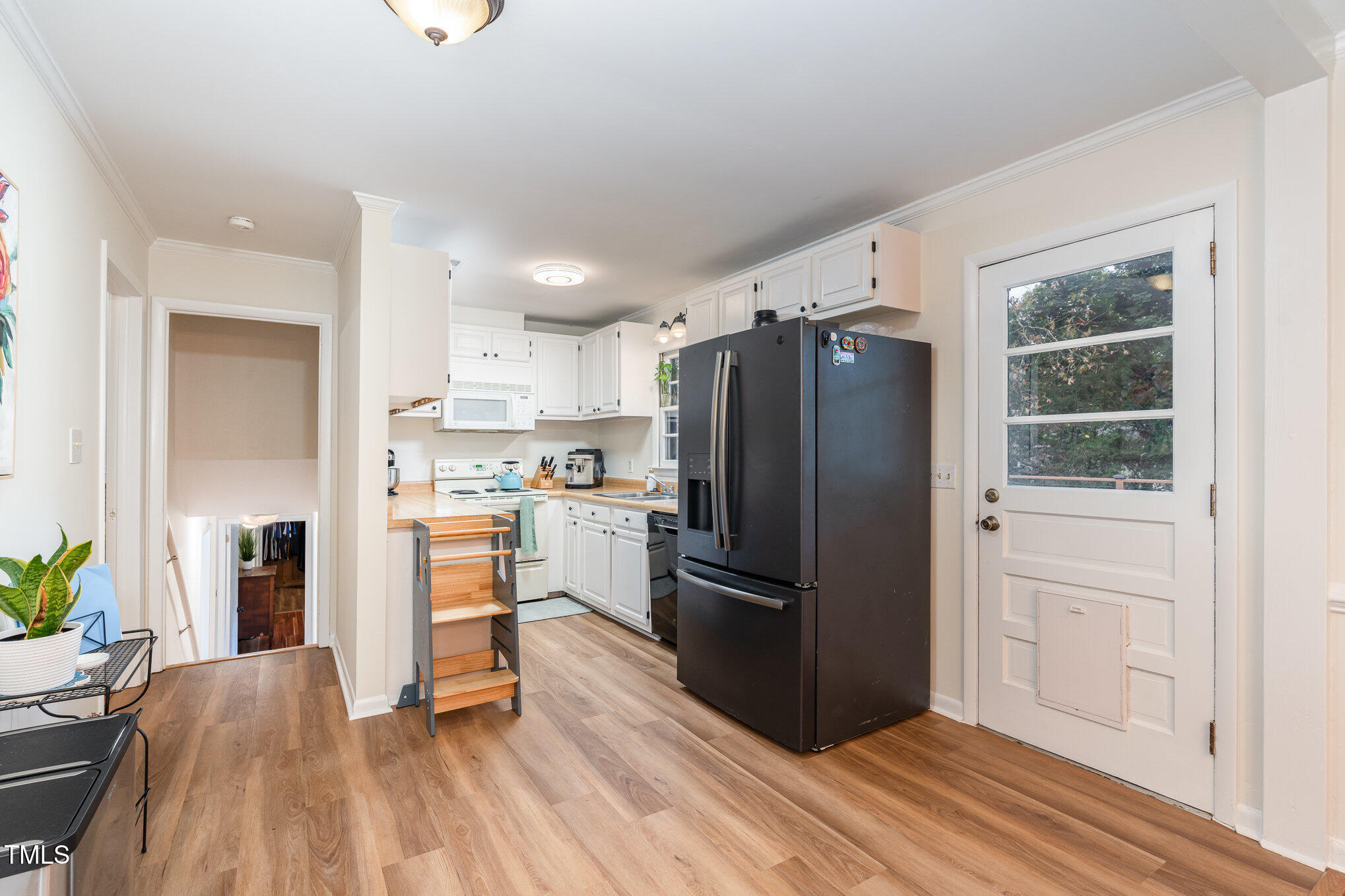 3713 Vesta Drive