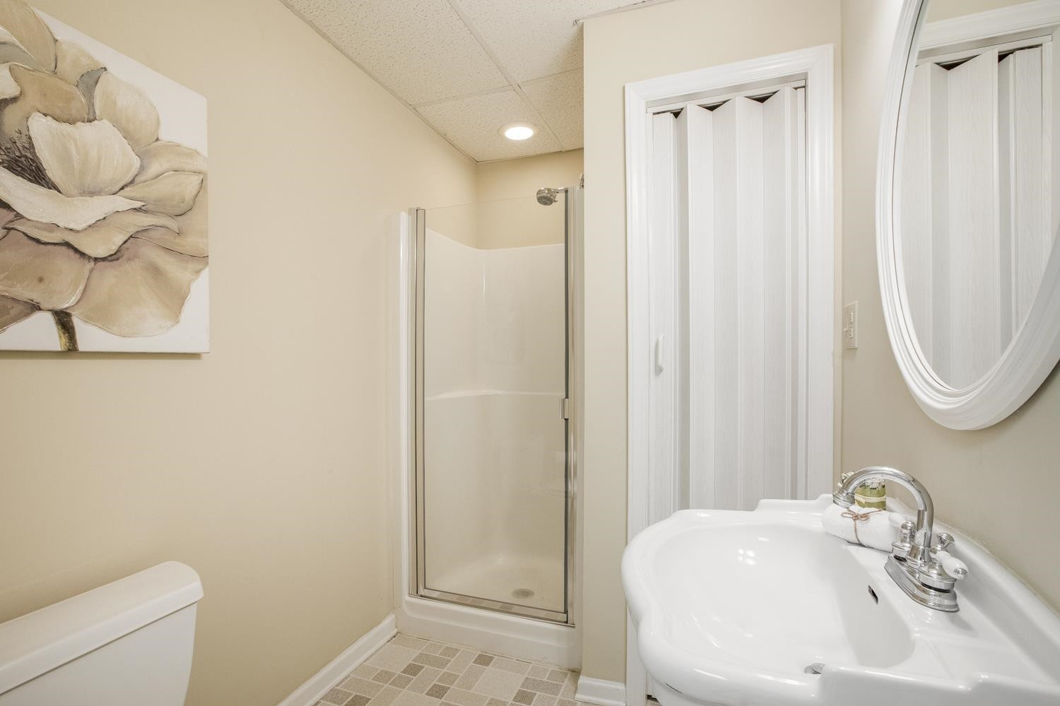 6117 Valley Estates Drive