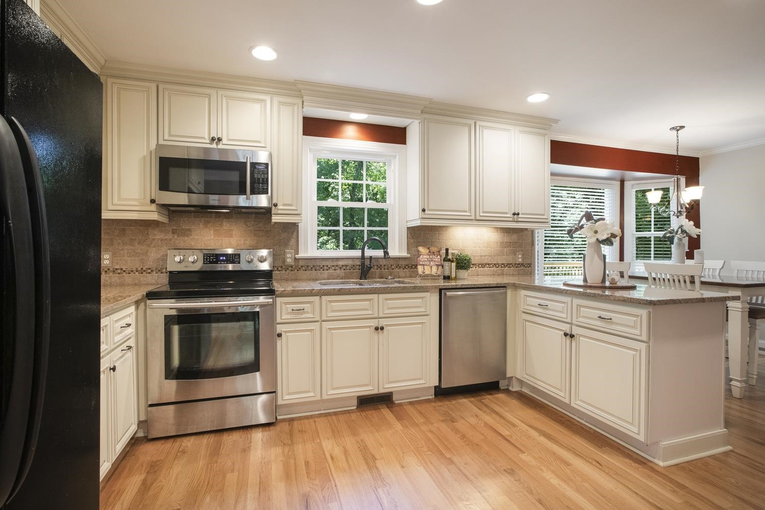 6117 Valley Estates Drive