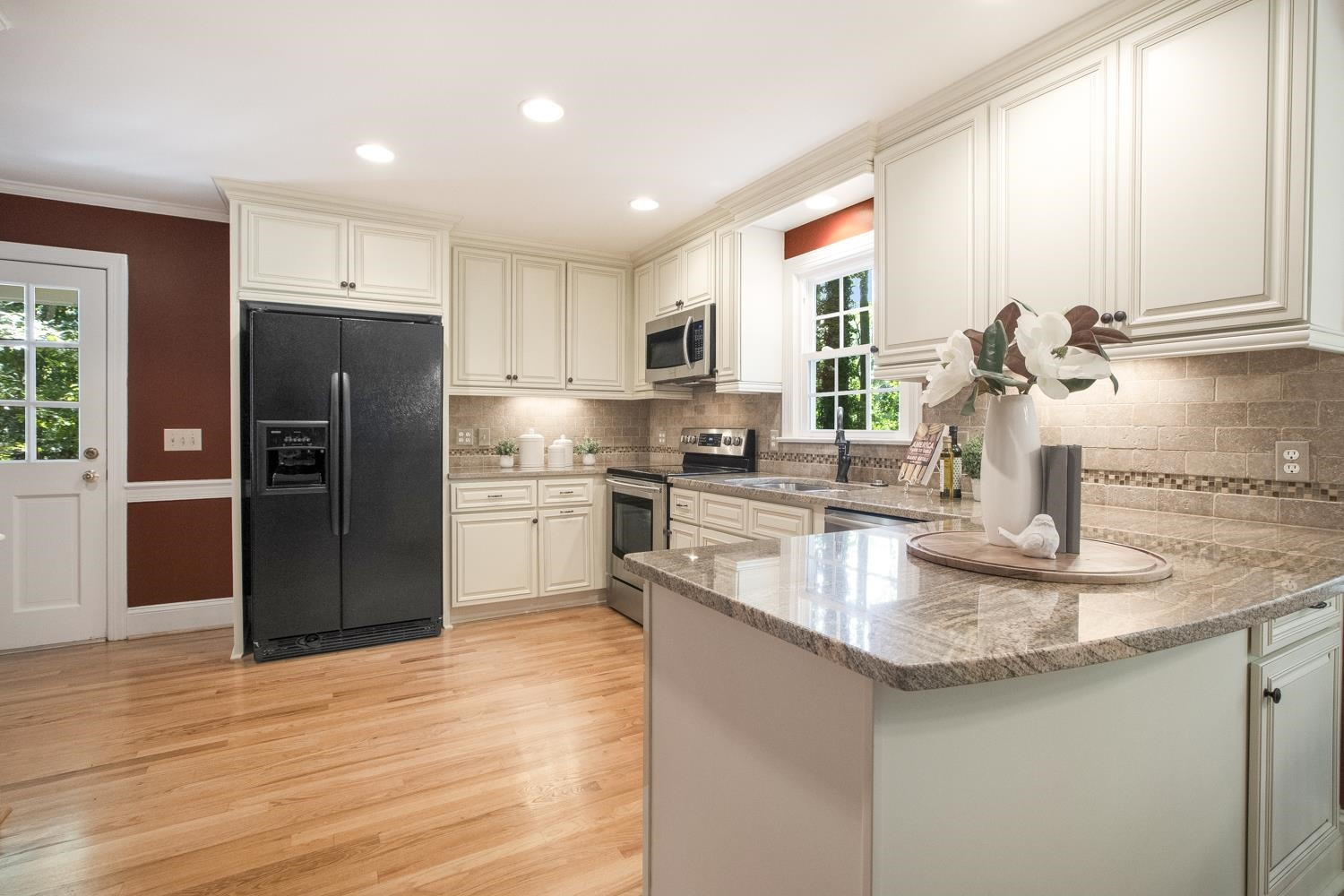 6117 Valley Estates Drive