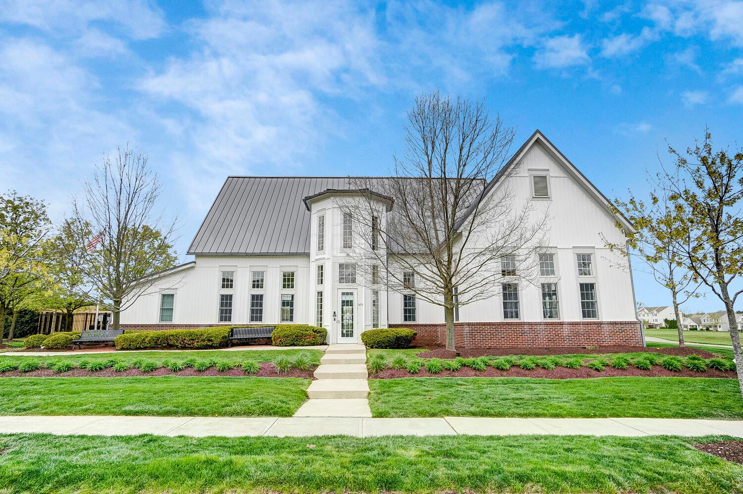 5608 Pittsford Drive, 905